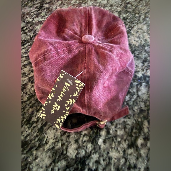 Red 'Good Vibes' Cap - Picture 2 of 5